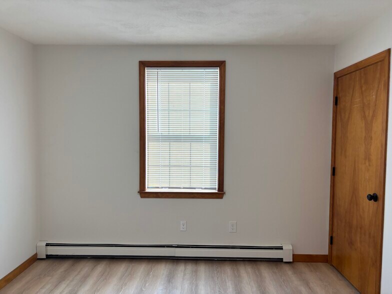 Building Photo - 28 South Ave