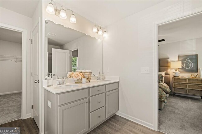 Building Photo - 539 Buxton Rd