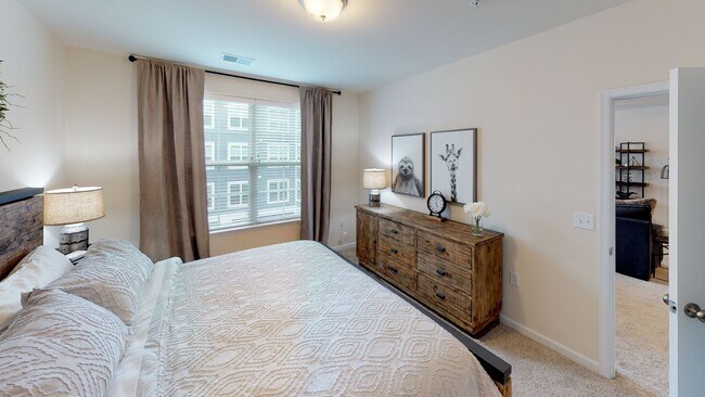 Building Photo - A3 | 1 Bed 1 Bath | 899 sf | $1615 - $1998...