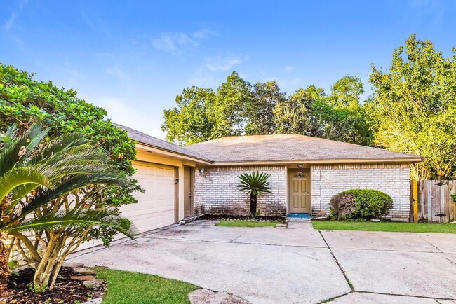 Building Photo - 14214 Bateau Dr