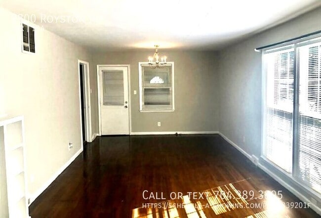 Building Photo - 2800 Royston Rd