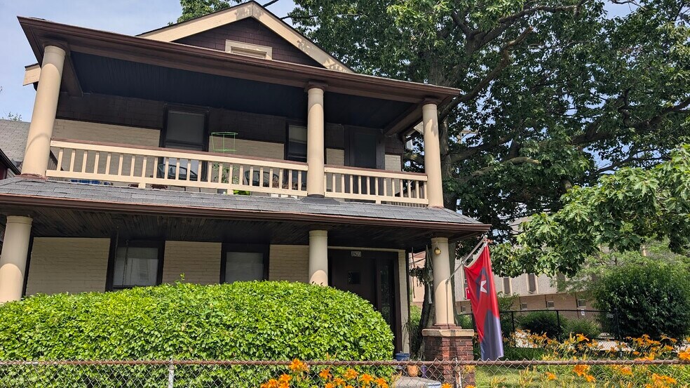 Building Photo - 1973 W 44th St