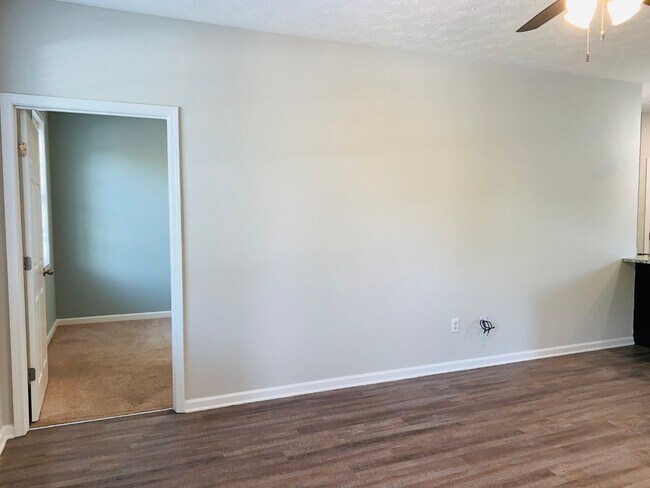 Building Photo - 621 Jefferson St