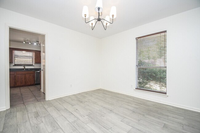 Building Photo - 21327 Park Tree Ln