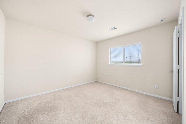Building Photo - 7502 Autumn Sun Dr