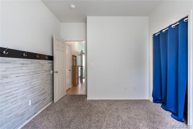 Building Photo - 9264 Sand Myrtle Dr