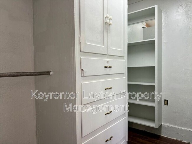 Building Photo - 2291 S 500 W