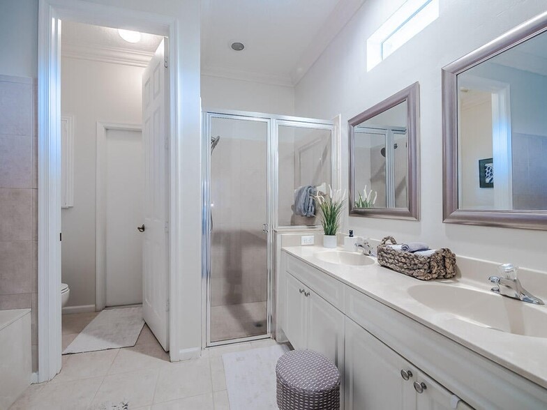 Building Photo - 6673 Eagle Ridge Dr