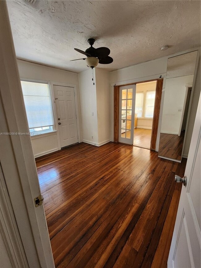 Building Photo - 315 Eucalyptus St