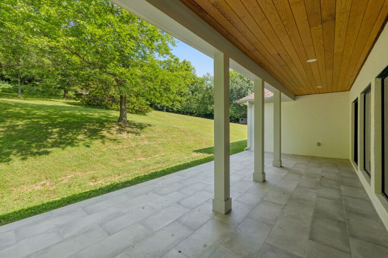 Building Photo - 1743 Old Natchez Trace