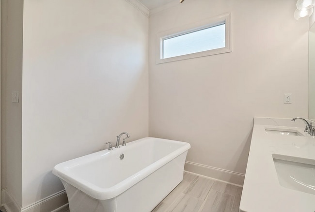 Building Photo - Custom-Built 4 Bedroom Home / Gated Community