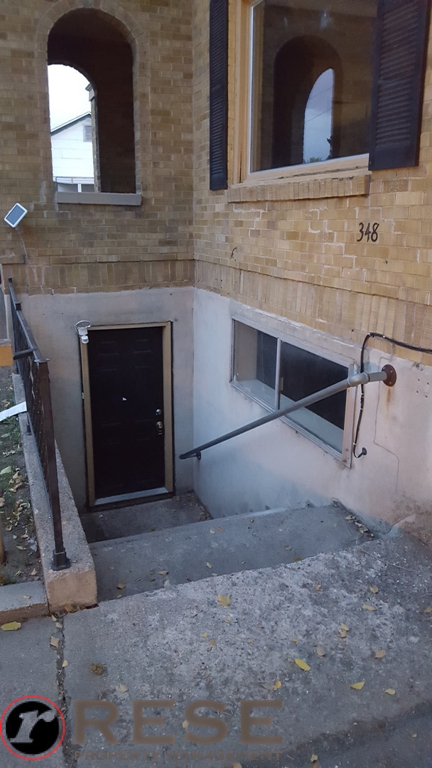 Building Photo - Quaint Provo Basement Unit w lots of parking