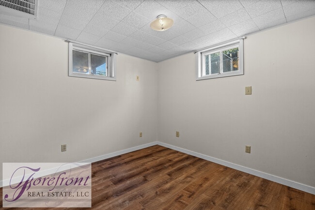 Building Photo - 136 S Utah Ave