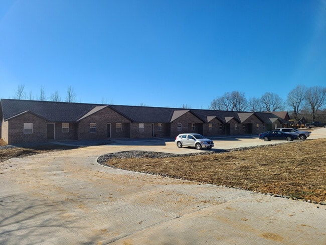 Building Photo - Hidden Creek Village