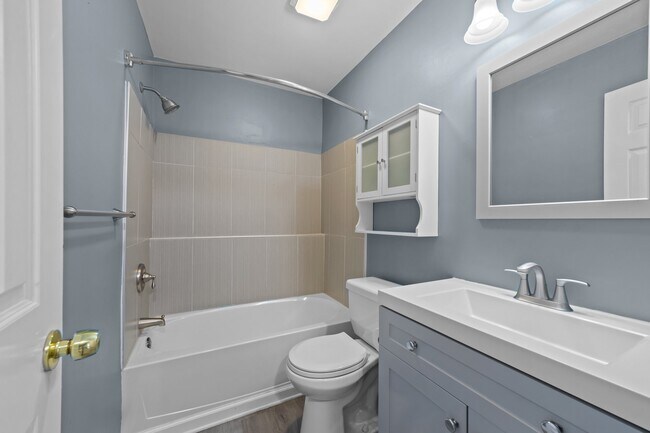 Building Photo - 435 Currituck Dr