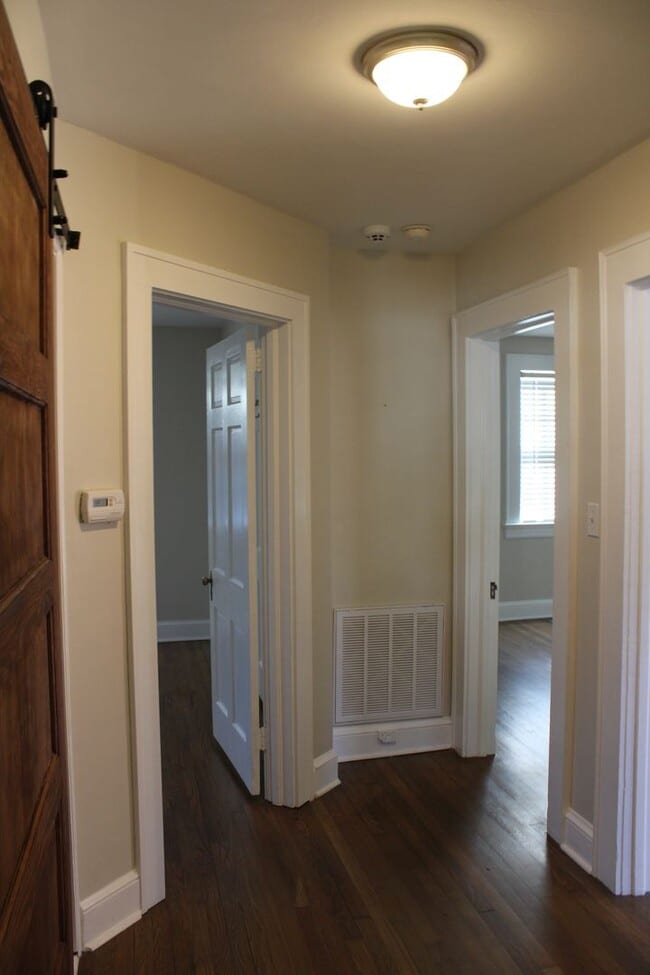 Building Photo - 1804 Anderson St NW