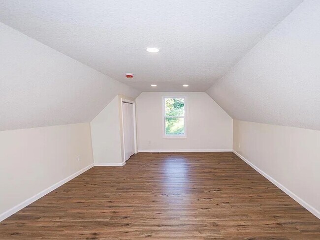 Building Photo - Fully remodeled home for rent!