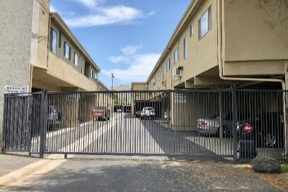 Building Photo - Lexington Apartments