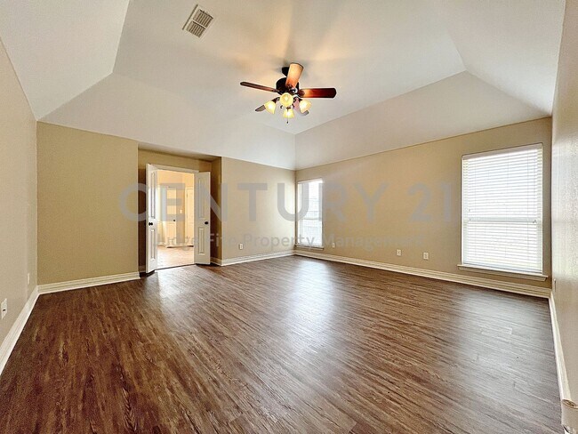 Building Photo - Nice Southwestern Style 4/2/2 In Willow Pa...