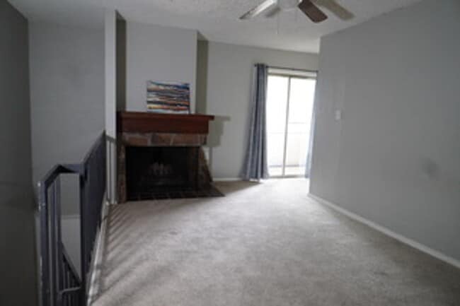 Building Photo - Wonderful 1-bedroom, 1.5-bath loft style condo!