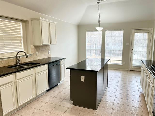 Building Photo - 5304 Timber Park Dr