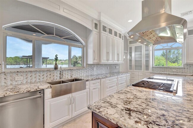 Building Photo - 4610 SW 178th Ave