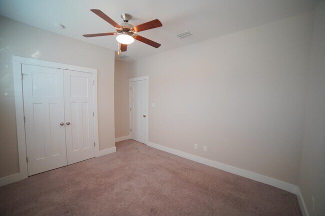 Building Photo - 2781 Julieanna Ln