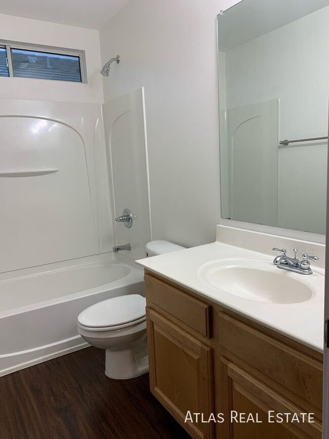 Building Photo - 4125 E Baylor Ln