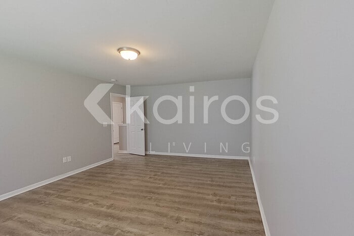 Building Photo - 480 Wagon Trail