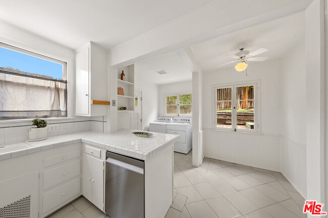 Building Photo - 2413 Argosy Way