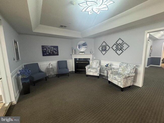 Building Photo - 2604 Chapel Lake Dr