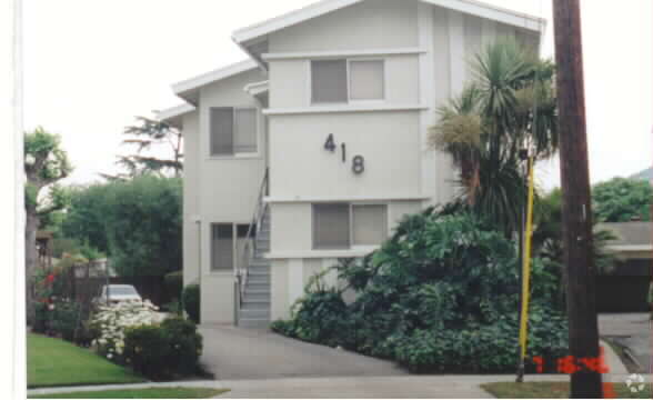 Building Photo - 418 W Alameda Ave