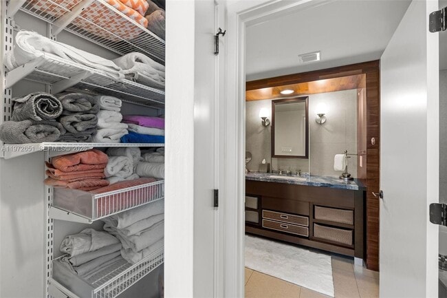 Building Photo - 6801 Collins Ave