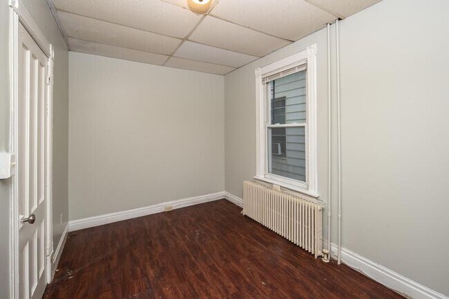 Building Photo - 13 112th St