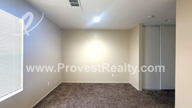 Building Photo - 9495 Apricot Ct