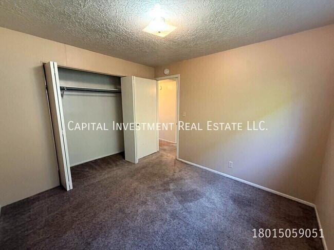 Building Photo - 1728 S 800 E