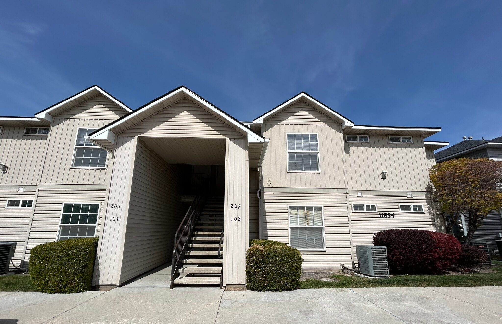 Building Photo - 11854 W Clover Field Ln