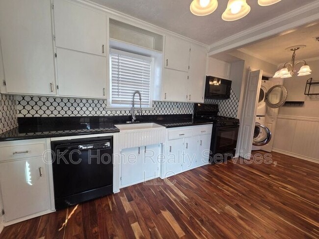 Building Photo - 3832 NW 17th St