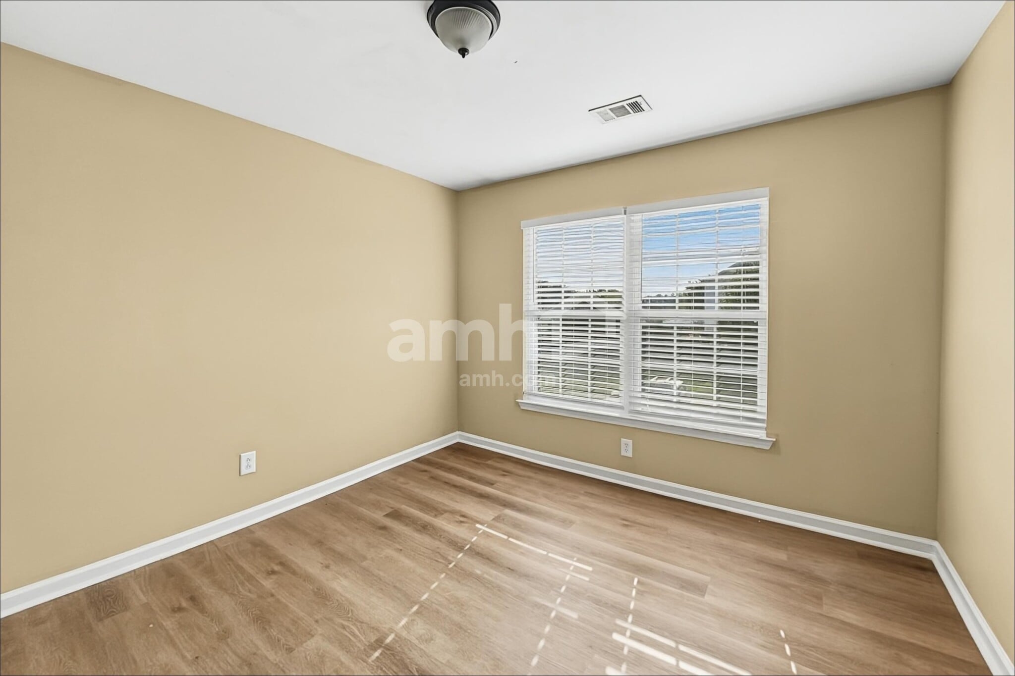 Building Photo - 2251 Monthemer Cv