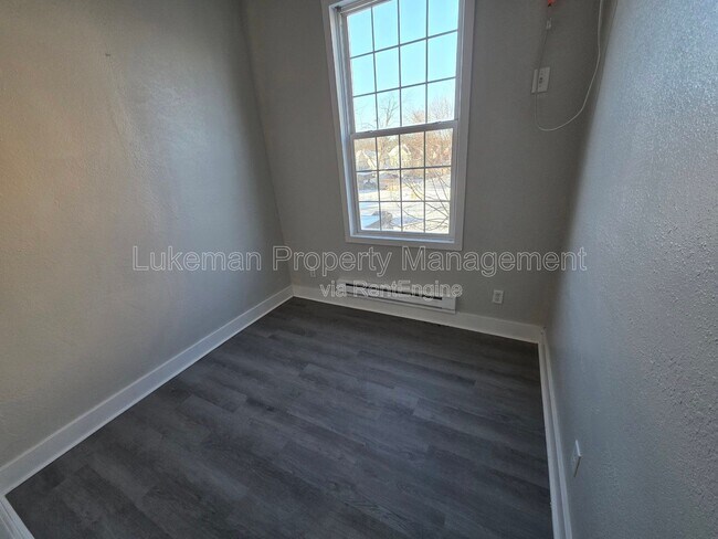Building Photo - 1338 Portage Street