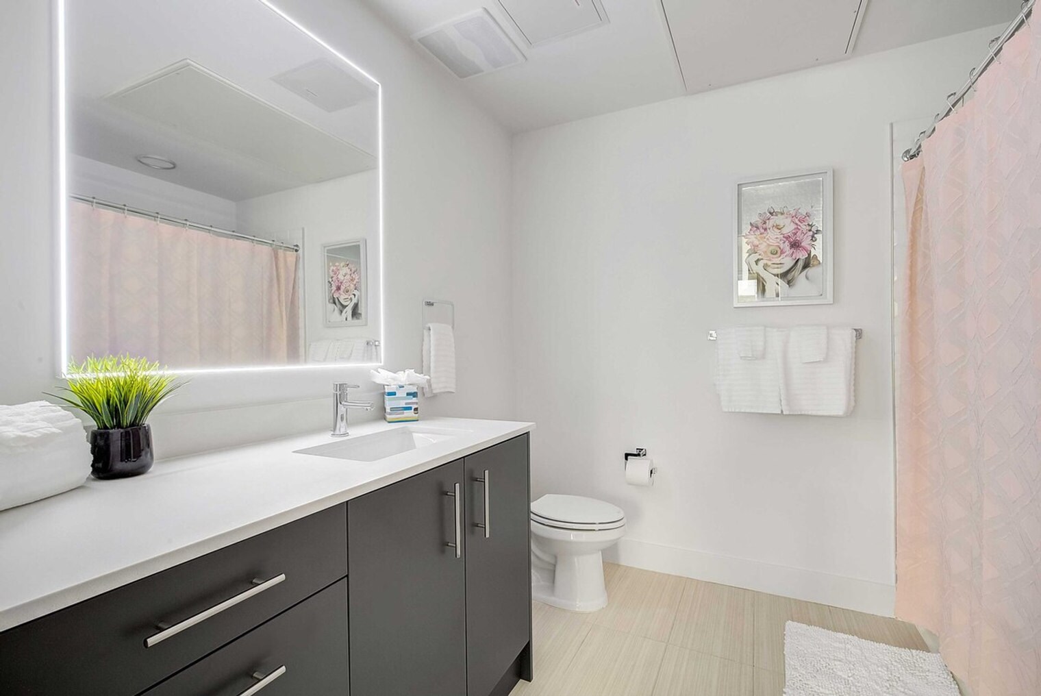 Building Photo - 2530 Lawrence St