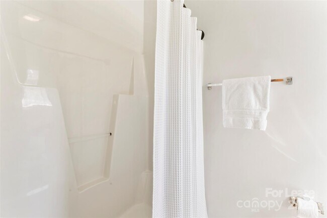 Building Photo - 2003 Red Carpet Ct