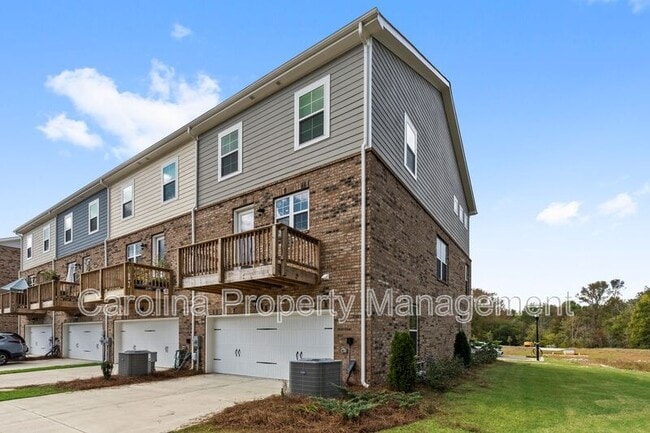 Building Photo - 10138 Hemingway Pl