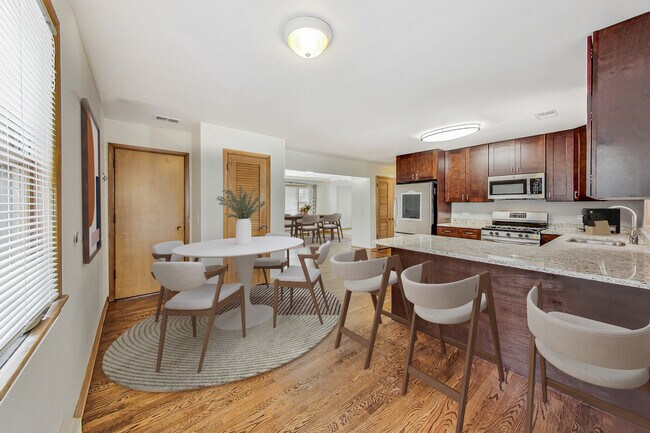 Building Photo - 1108 Fortuna Ave