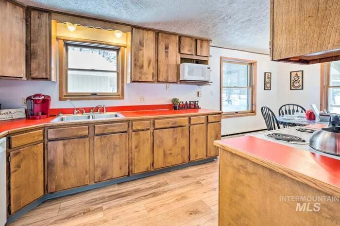 Building Photo - 8392 ID-21