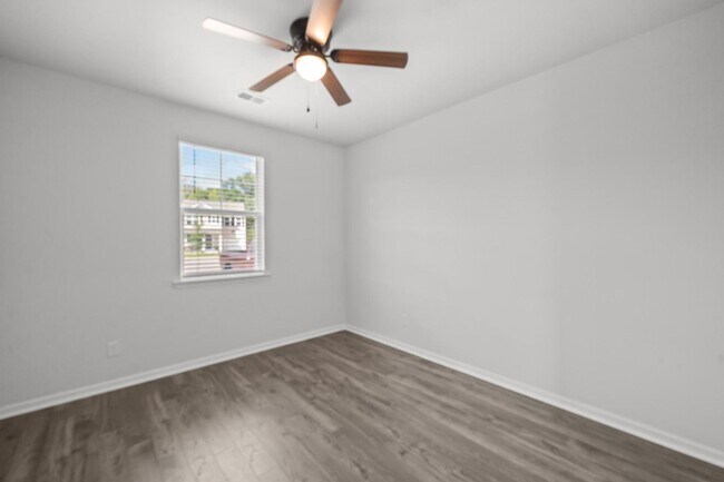 Building Photo - 72 Knotty Ct