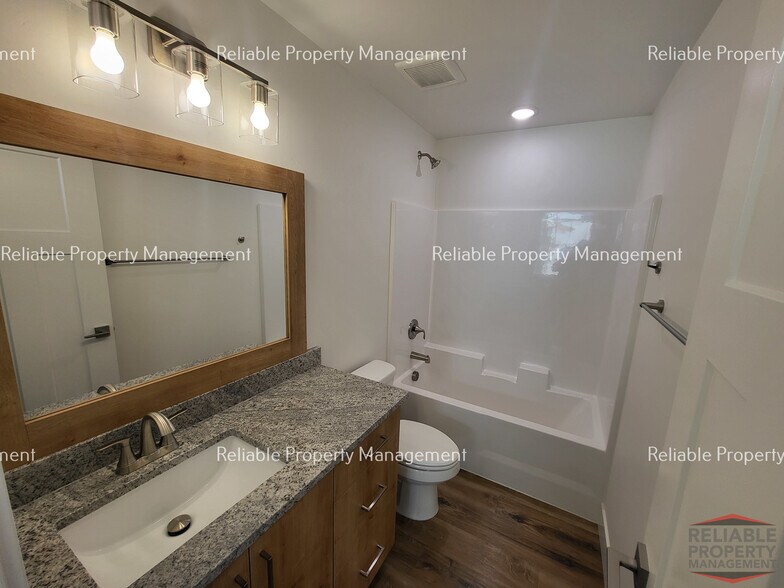 Building Photo - 341 Eliza Joy Ln