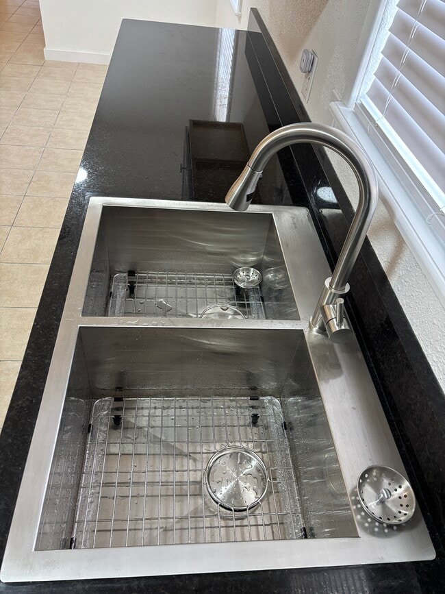 Building Photo - 126 Fulton Pl