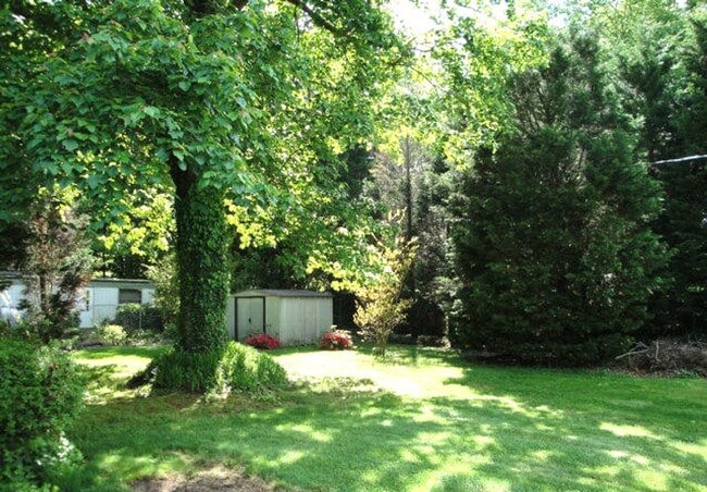 Building Photo - 3 bedroom/1 bathroom- Fenton Mill Road