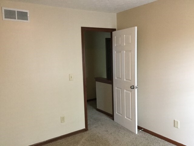 Building Photo - 9249 Belmont Pl